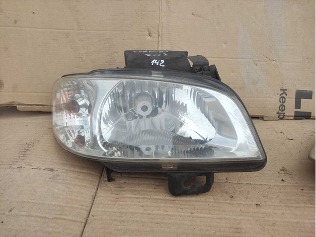 VAG 6K1941032A Правая фара в наличии Харьков