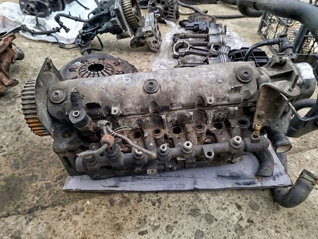 RENAULT 7701478571 Головка блока цилиндров (ГБЦ) в наличии Харьков