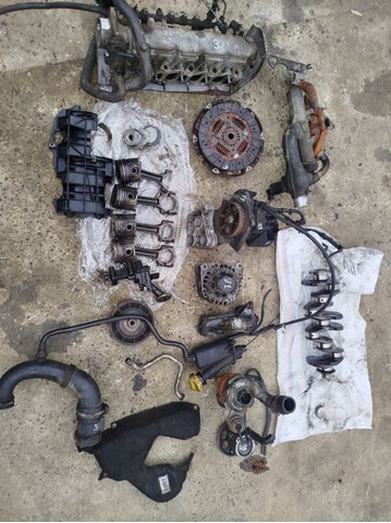 RENAULT 7701478571 ГБЦ в наличии Запорожье
