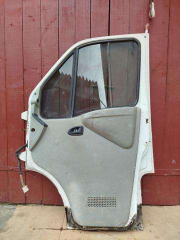 RENAULT 7751474637 Дверь передняя правая в наличии Сумы