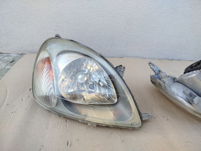 TOYOTA 811300D011 Правая фара в наличии Полтава