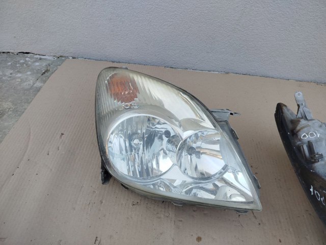 811700F010 TOYOTA Левая фара купить в Харьков
