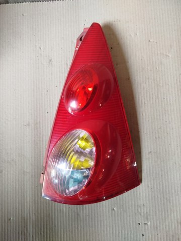 Задний правый стоп Peugeot 107