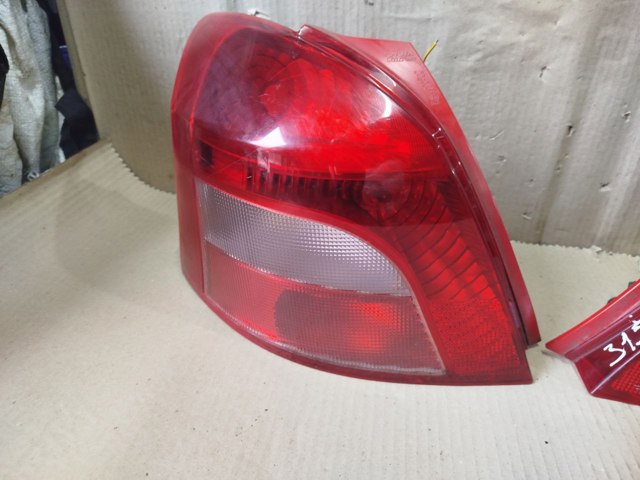 815510D250 TOYOTA Фонарь задний правый купить в Ужгород