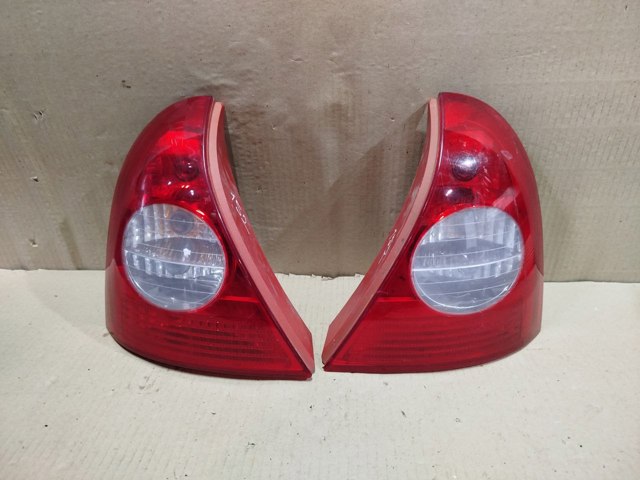8200071414 RENAULT Фонарь задний правый купить в Ужгород