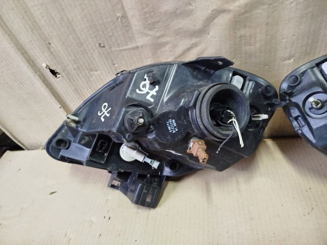 8200150617 RENAULT Правая фара купить в Ирпень