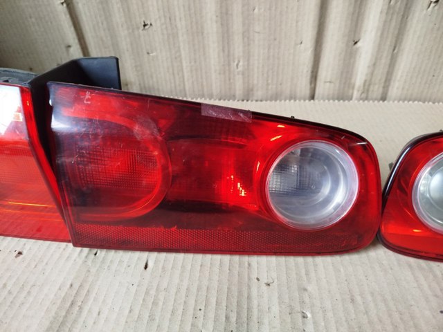 RENAULT 8200262111 Фонарь задний правый внутренний в наличии Ирпень
