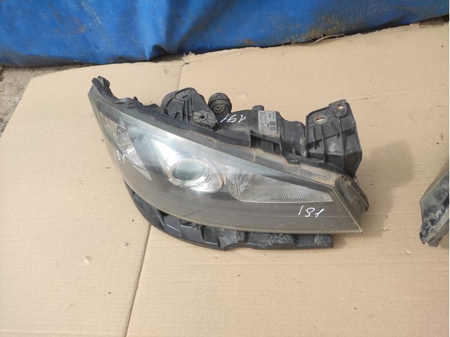 8200555906 RENAULT Фара правая купить в Кривой Рог