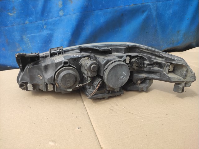 RENAULT 8200555906 Правая фара в наличии Тернополь