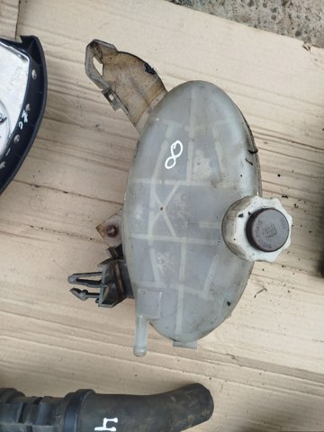 RENAULT 8200595002 Бачок системы охлаждения в наличии Полтава