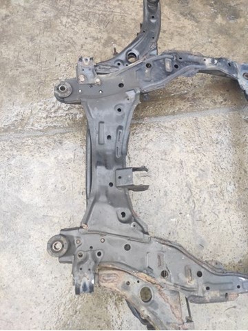 MAZDA EG213480XD Балка передней подвески (подрамник) в наличии Черновцы