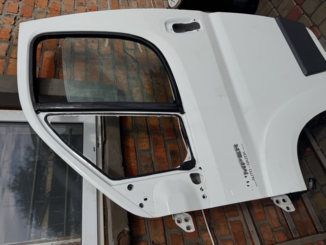 FIAT 1340568080 Дверь передняя левая в наличии Каменское