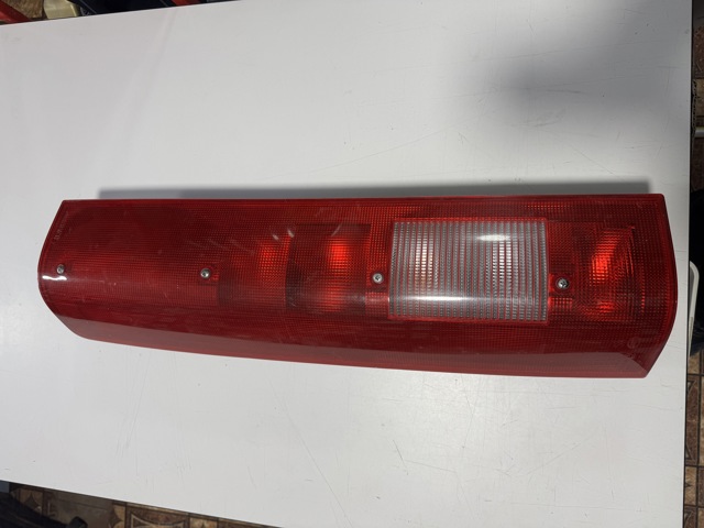 Задний левый стоп 500319556 IVECO