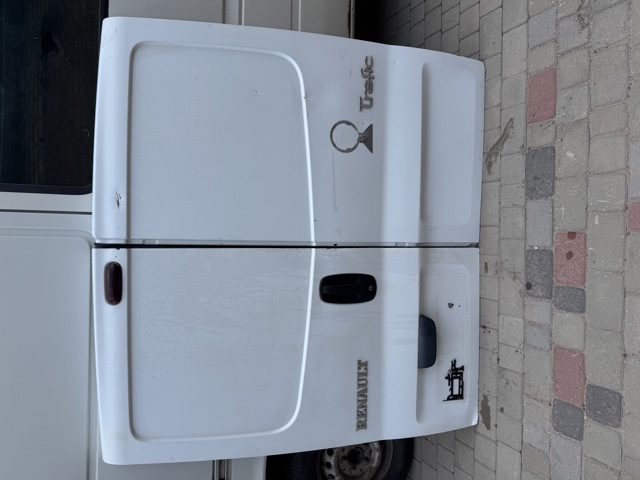 Дверь задка (две двери) 7751472222 RENAULT