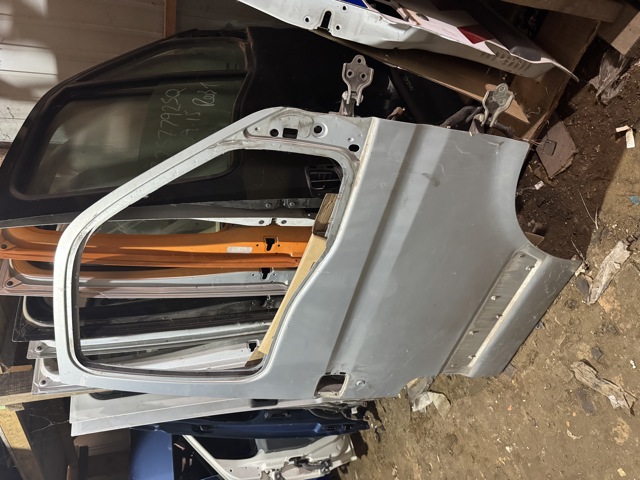 RENAULT 7751474637 Дверь передняя правая в наличии Павлоград
