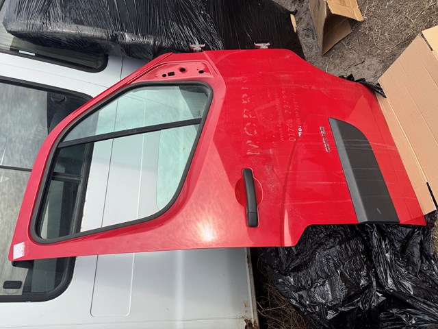 801009976R RENAULT Дверь передняя правая купить в Винница