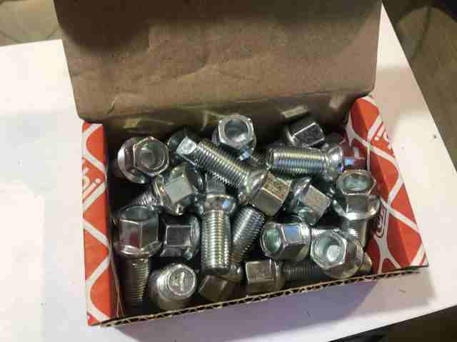 Болт колеса 09801 FEBI