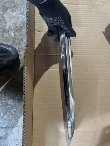 51117396842 Молдинг решетки бампера переднего правый купить Ирпень