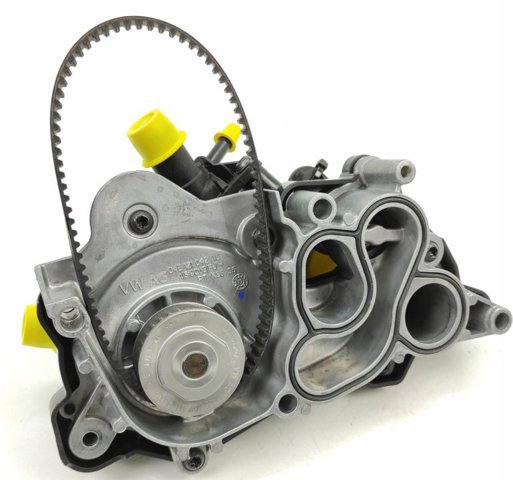 Насос водяной Volkswagen Passat B8