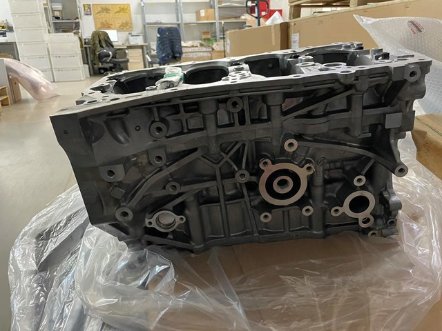 1120078K02X12 SUZUKI Блок цилиндров двигателя купить в Киев
