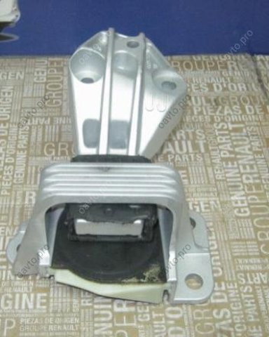 Подушка мотора правая 112100020R RENAULT