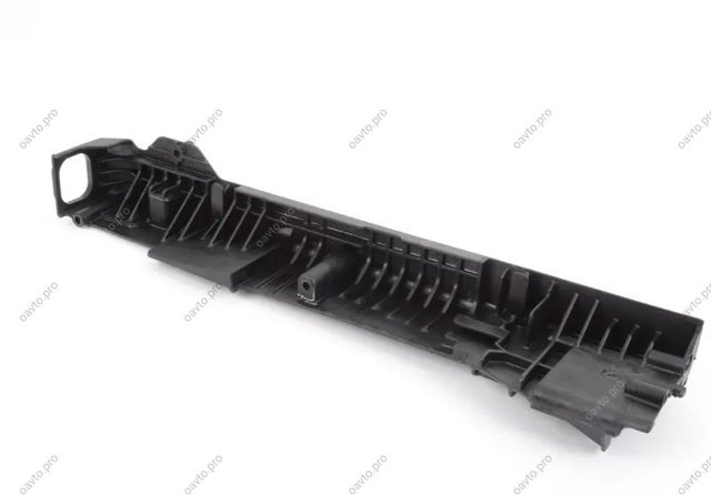 Кронштейн радиатора левый 17117593838 BMW