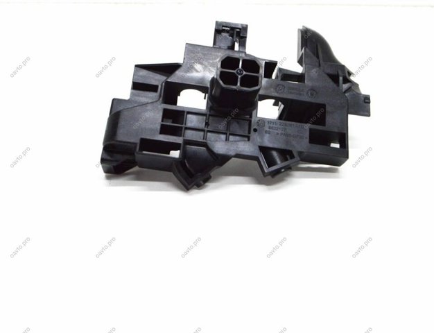 17118632127 BMW Кронштейн радиатора нижний купить в Чернигов