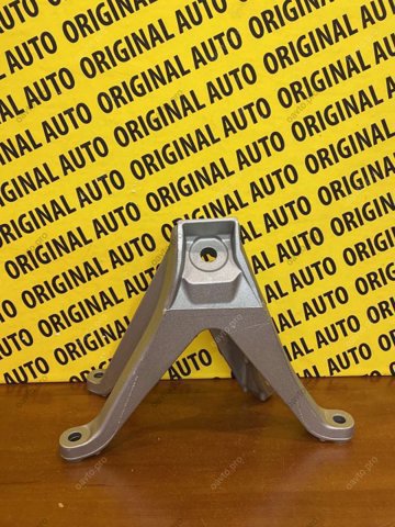 22116861551 BMW Кронштейн подушки (опоры) двигателя левой купить в Черкассы