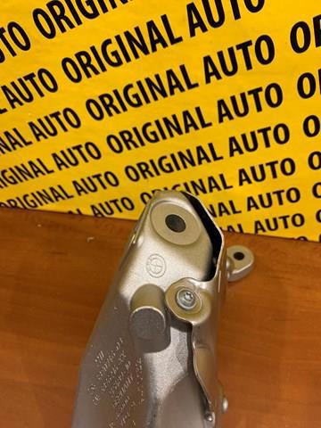 BMW 22116876216 Кронштейн подушки (опоры) двигателя правой в наличии Черкассы