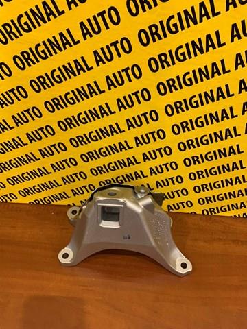 22116876216 BMW Кронштейн подушки (опоры) двигателя правой купить в Ирпень