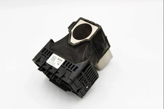 BMW 22116887268 Правая подушка двигателя в наличии Черкассы