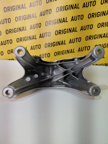 22119470132 BMW Кронштейн подушки (опоры) двигателя правой купить в Черкассы