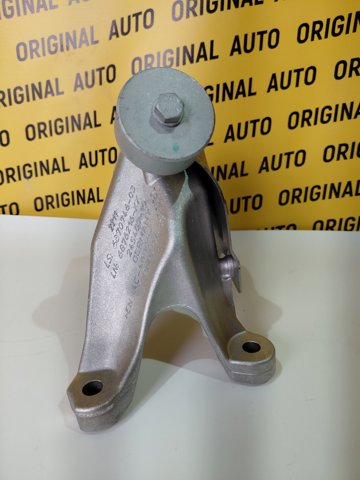 22119470132 BMW Кронштейн подушки (опоры) двигателя правой купить в Черновцы