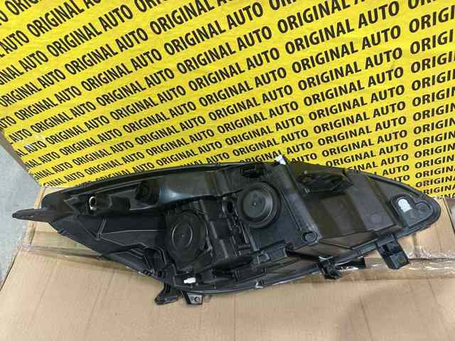 260605628R RENAULT Левая фара купить в Ирпень