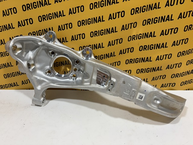 Цапфа поворотная левая 31216876655 BMW
