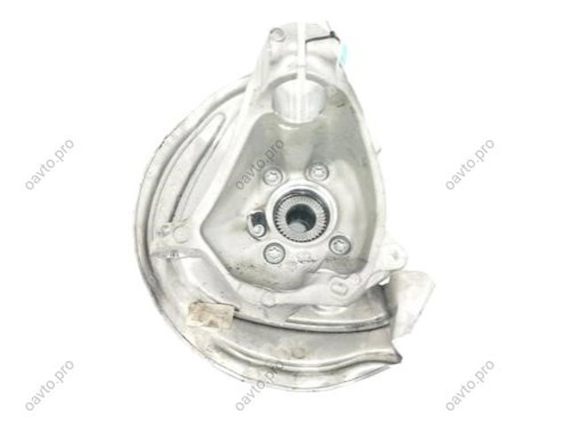 Кулак поворотный передний правый 31216882600 BMW