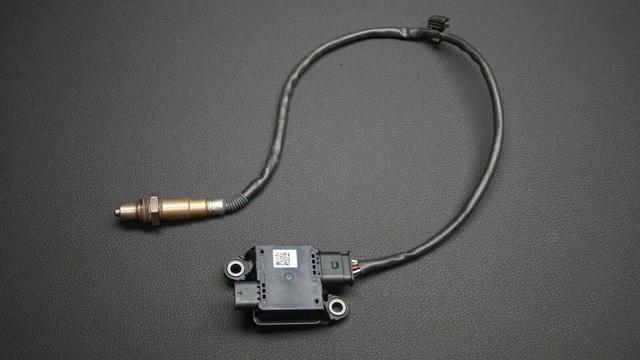 Датчик оксидов азота NOX 32203033 VOLVO