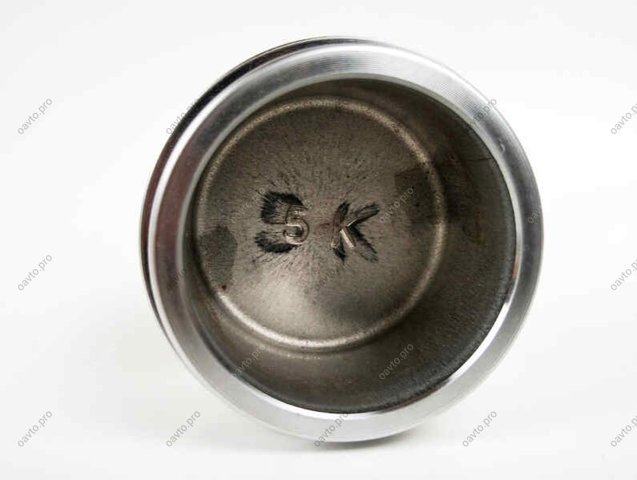 Поршень тормозного суппорта переднего 4773160280 TOYOTA