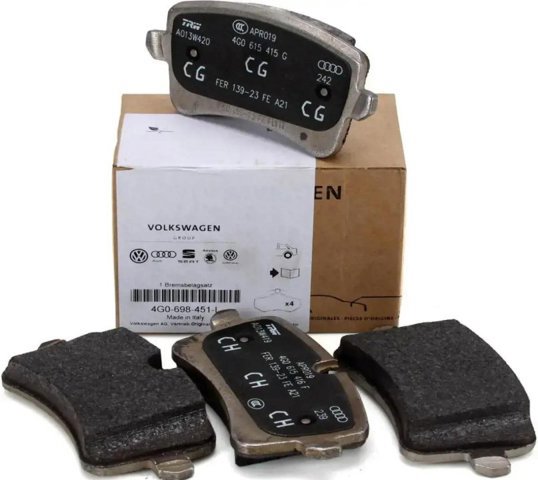 Комплект задних колодок Ауди А6 C7