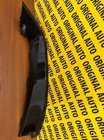 BMW 51117294893 Молдинг решетки бампера переднего левый в наличии Тернополь