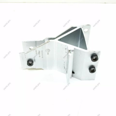 Кронштейн усилителя переднего бампера 51117357216 BMW
