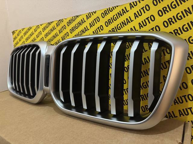 51139881906 BMW Решетка радиатора купить в Тернополь