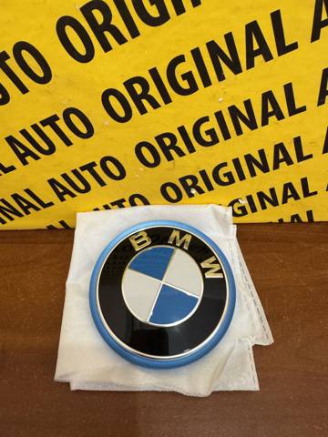 Эмблема капота 51149477402 BMW