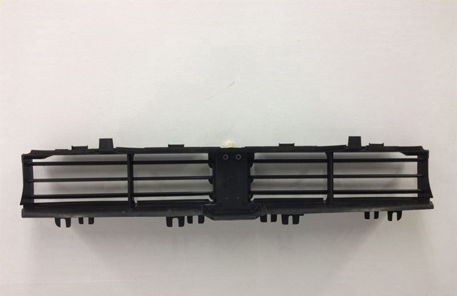 51745A22C64 BMW Жалюзи воздухозаборника купить в Ирпень
