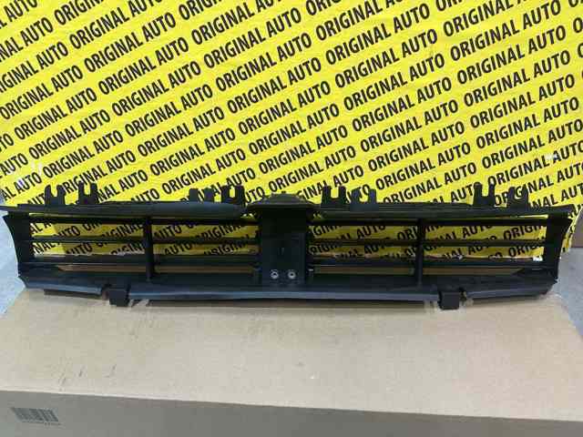 51745A22C64 BMW Жалюзи воздухозаборника купить в Житомир