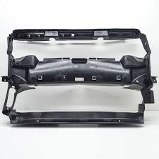 BMW 51745A35891 Воздуховод (дефлектор) радиатора в наличии Украина
