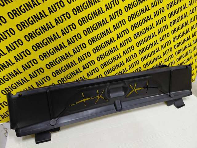 Нижний дефлектор радиатора 51747421678 BMW