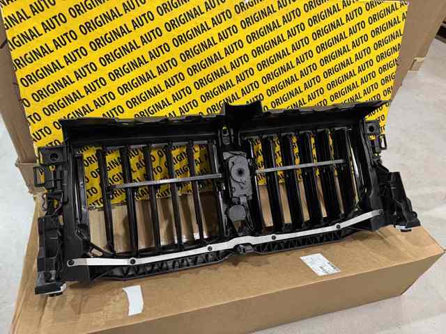 BMW 51749853855 Жалюзи радиатора охлаждения в наличии Киев