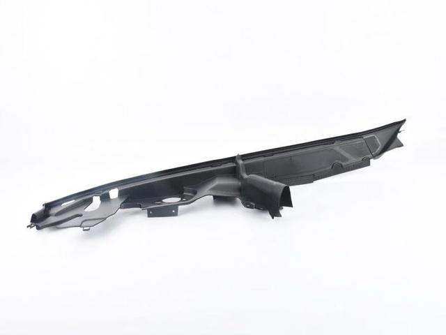 Уплотнитель крыла 51767397492 BMW