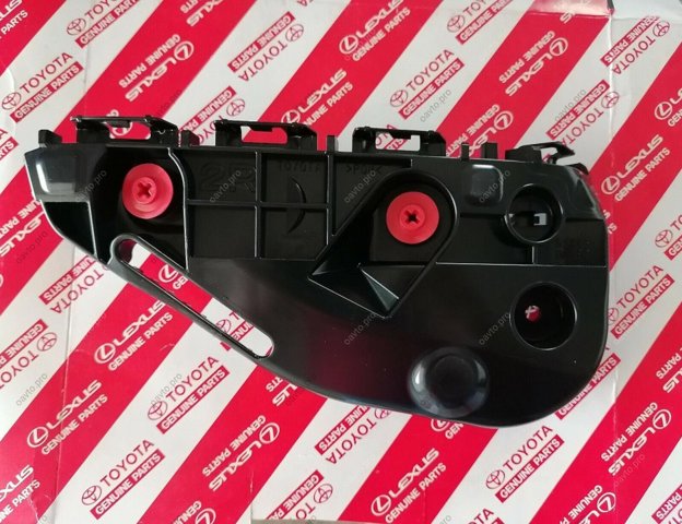 Правое крепление переднего бампера 521150K180 TOYOTA